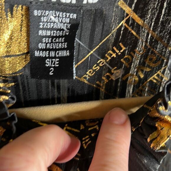 Hot Topic Harry Potter Spell Icons Girls Long-Sleeve Woven Button-Up Plus Size 2 - Picture 5 of 8